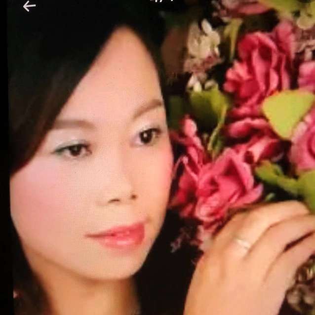 美女的淡定的照片