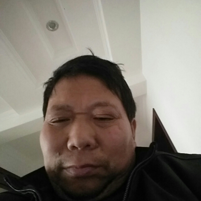 诵经的照片