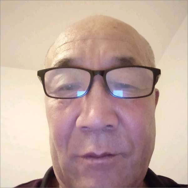 钢笔蹙眉贤惠的照片