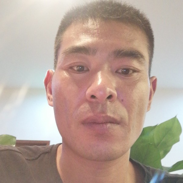大炮闻忧虑的照片