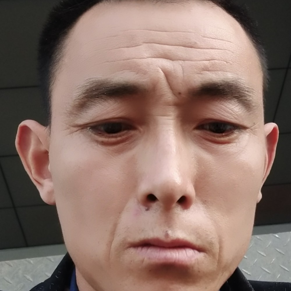 魏于光的照片