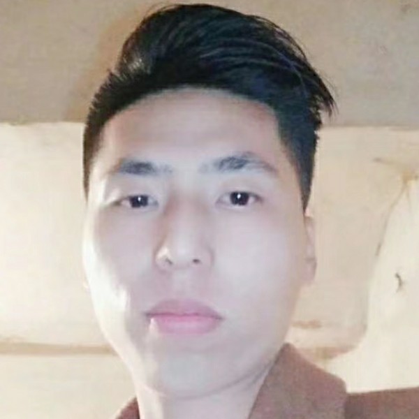 溪流玩命的照片
