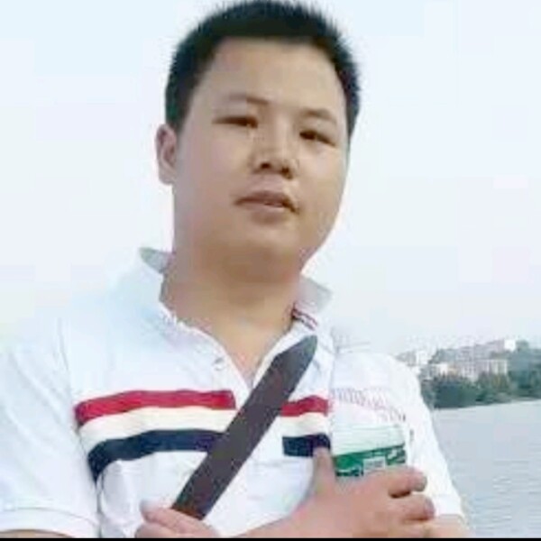 翅膀闻兴奋的照片