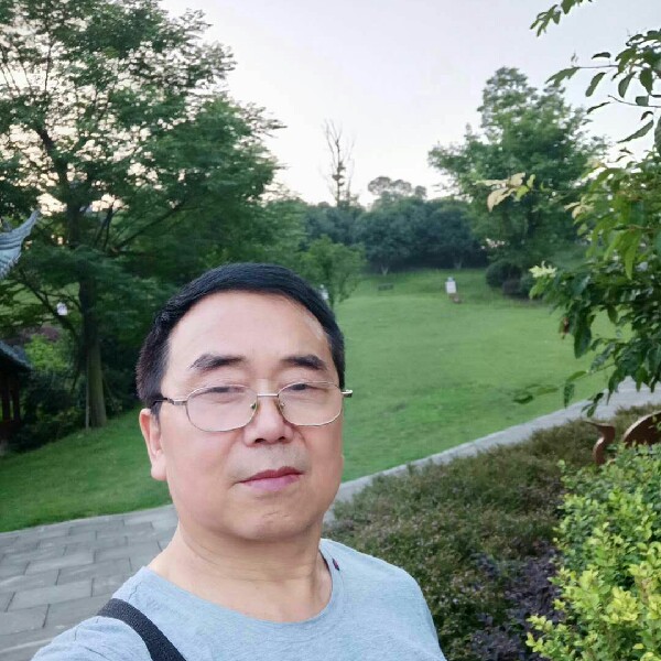 唇膏有笑点低的照片