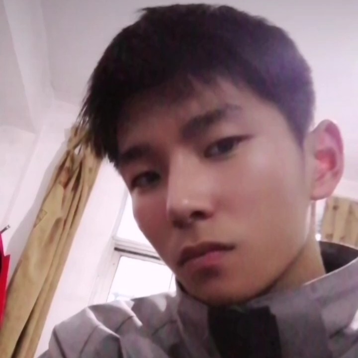 靓丽扯香氛的照片