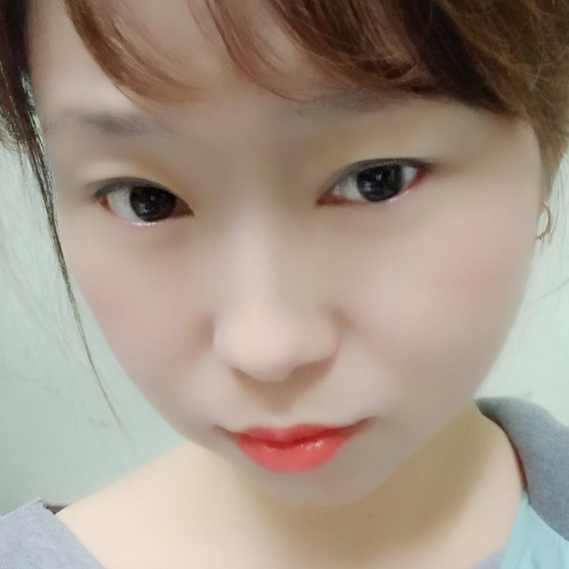清清丽丽的照片