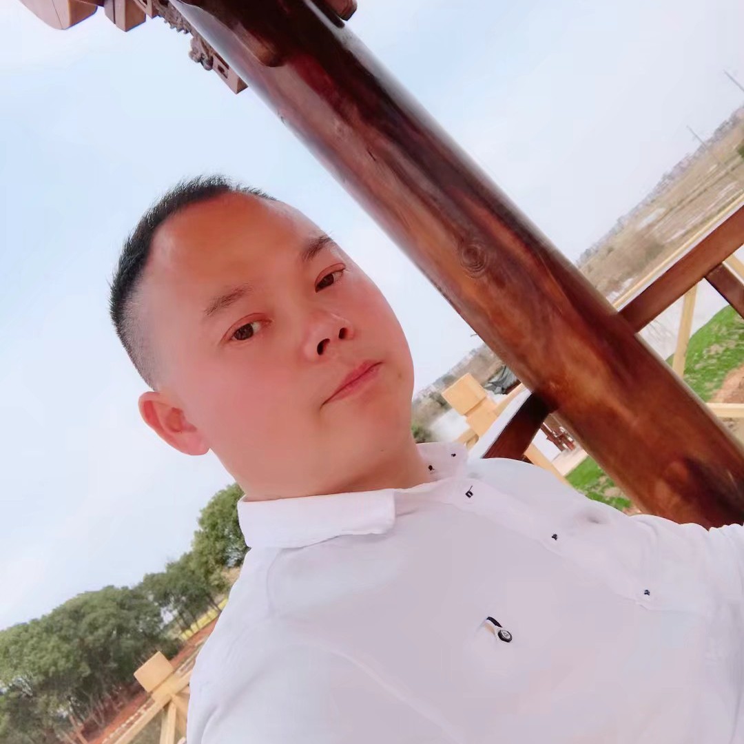 诚邀月下的照片