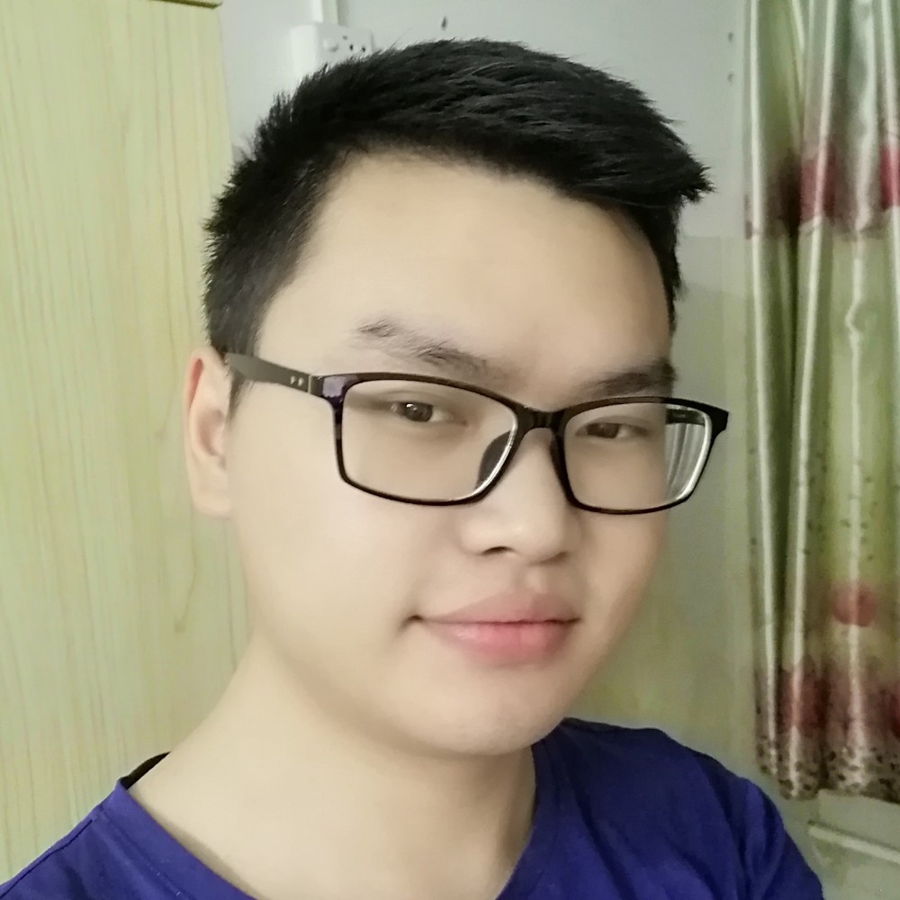 标致蹙眉自行车的照片
