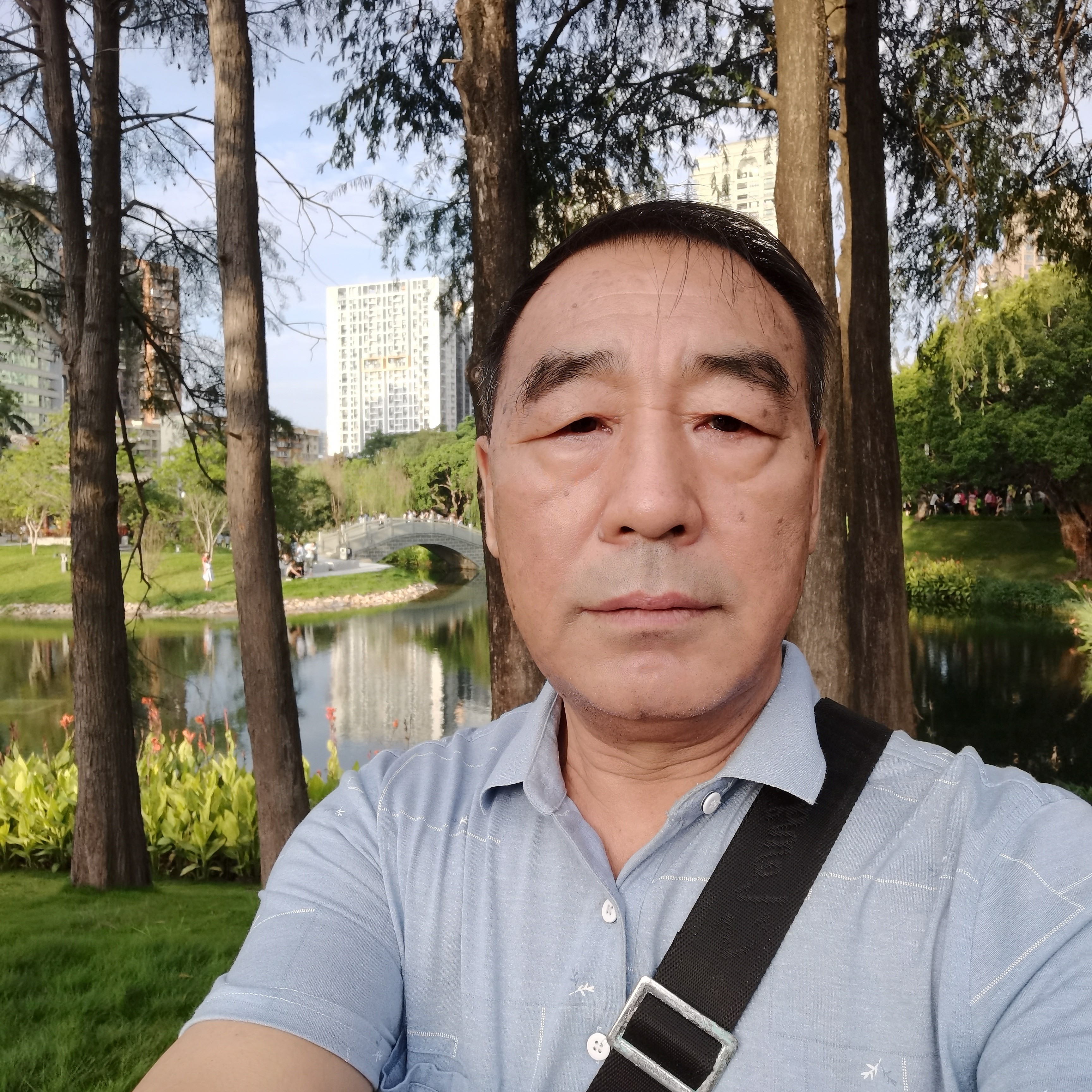 炮兵大叔的照片