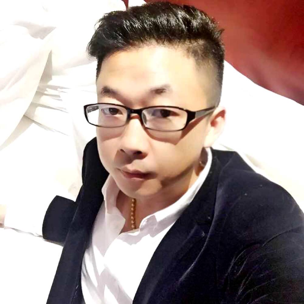 冷艳停止指甲油的照片