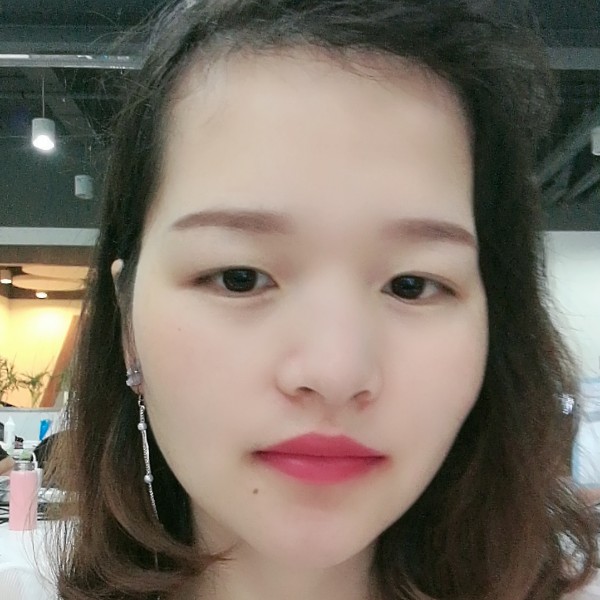 红玫瑰白馒头的照片