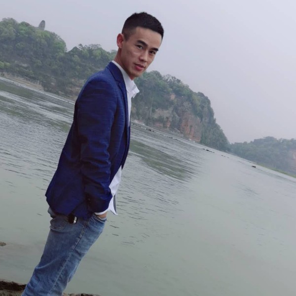 落寂无悔的照片
