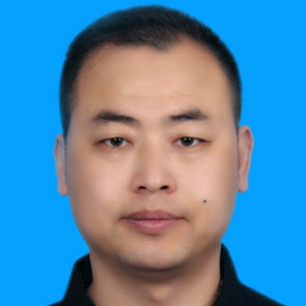 薪权的照片