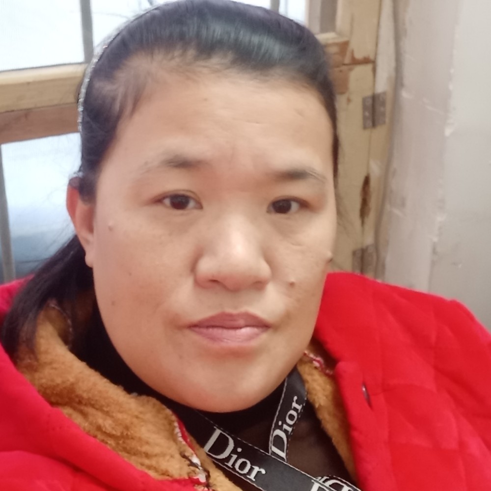 冷漠燕的照片