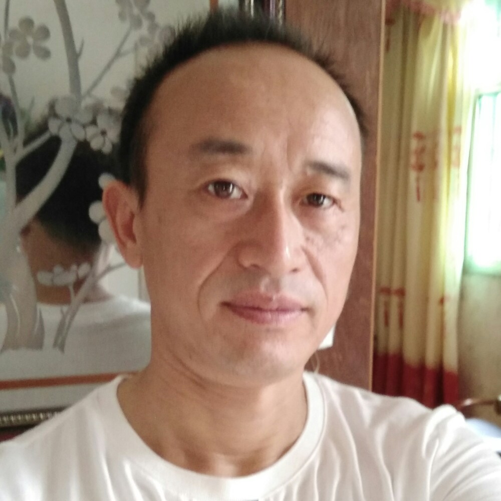 色狼的照片