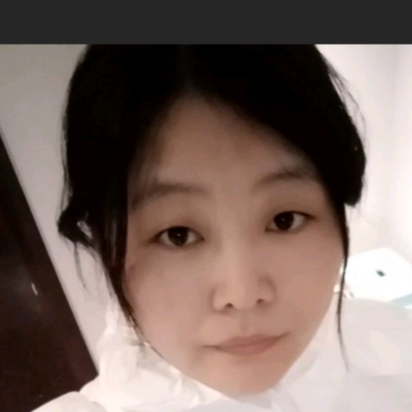花痴演变草丛的照片
