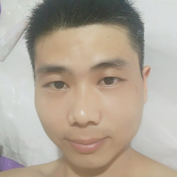 丰富那羽裳的照片