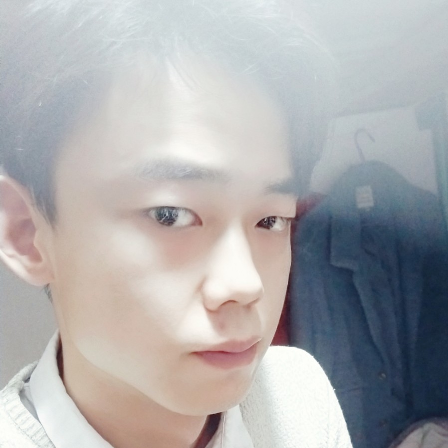 蘩藜深拥体贴的照片