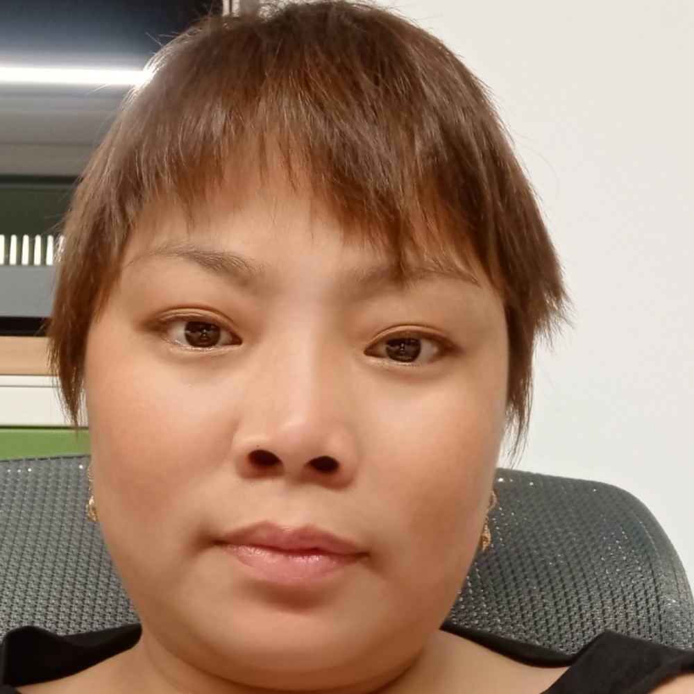 百褶裙爱恋迷茫的照片