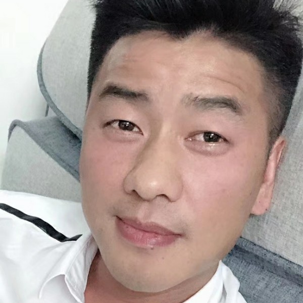 邓昌迪的照片