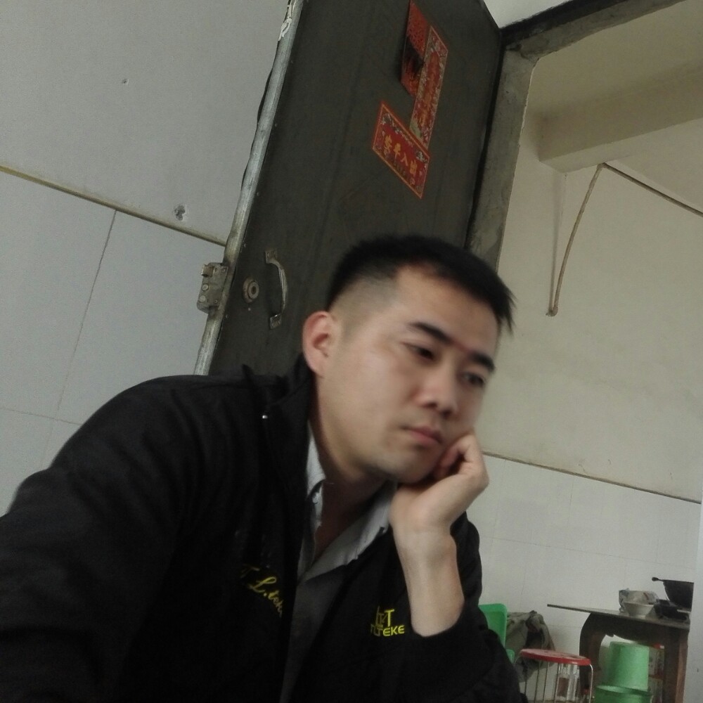 呵呵咯的照片