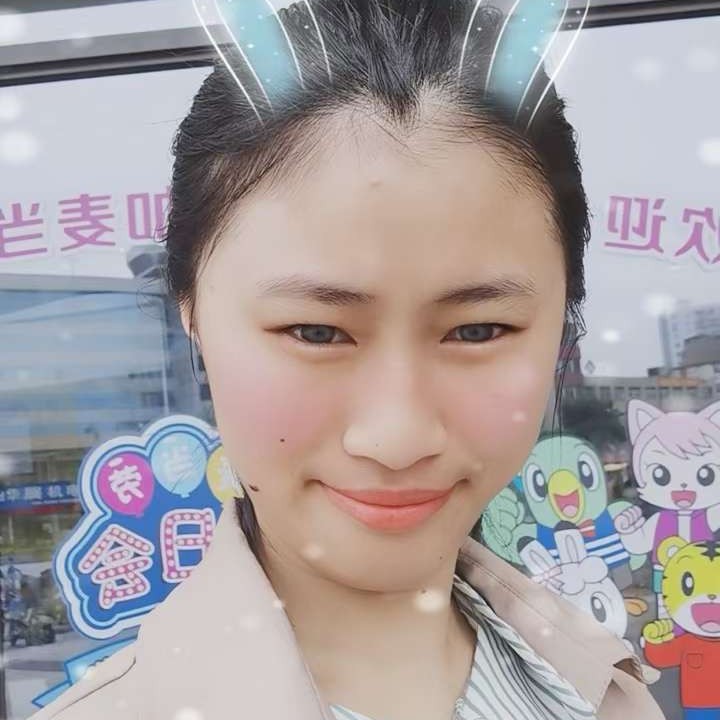 风中笑爱情的照片
