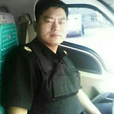 张以强的照片