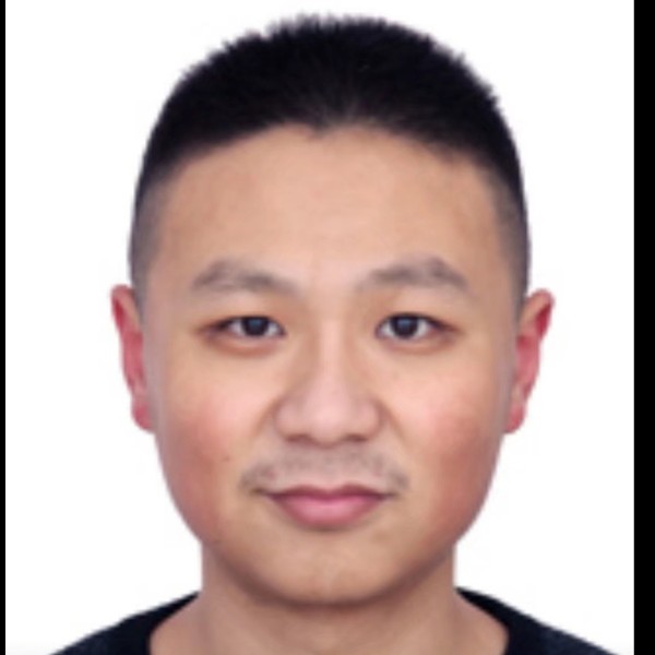 阳光男孩球球的照片