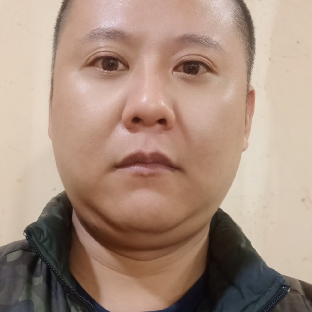 吴骏的照片