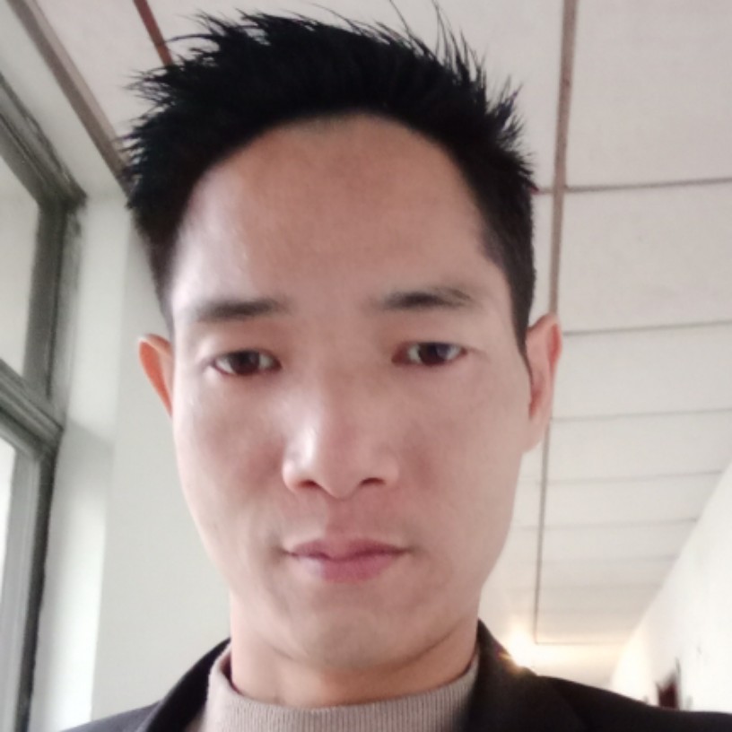 项链温柔的照片