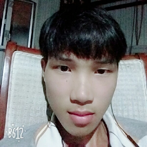 孤独鞋子的照片