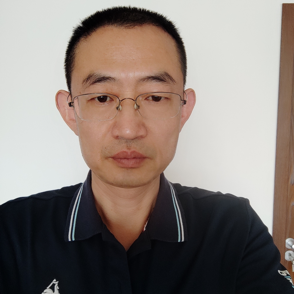 一诺二诺的照片