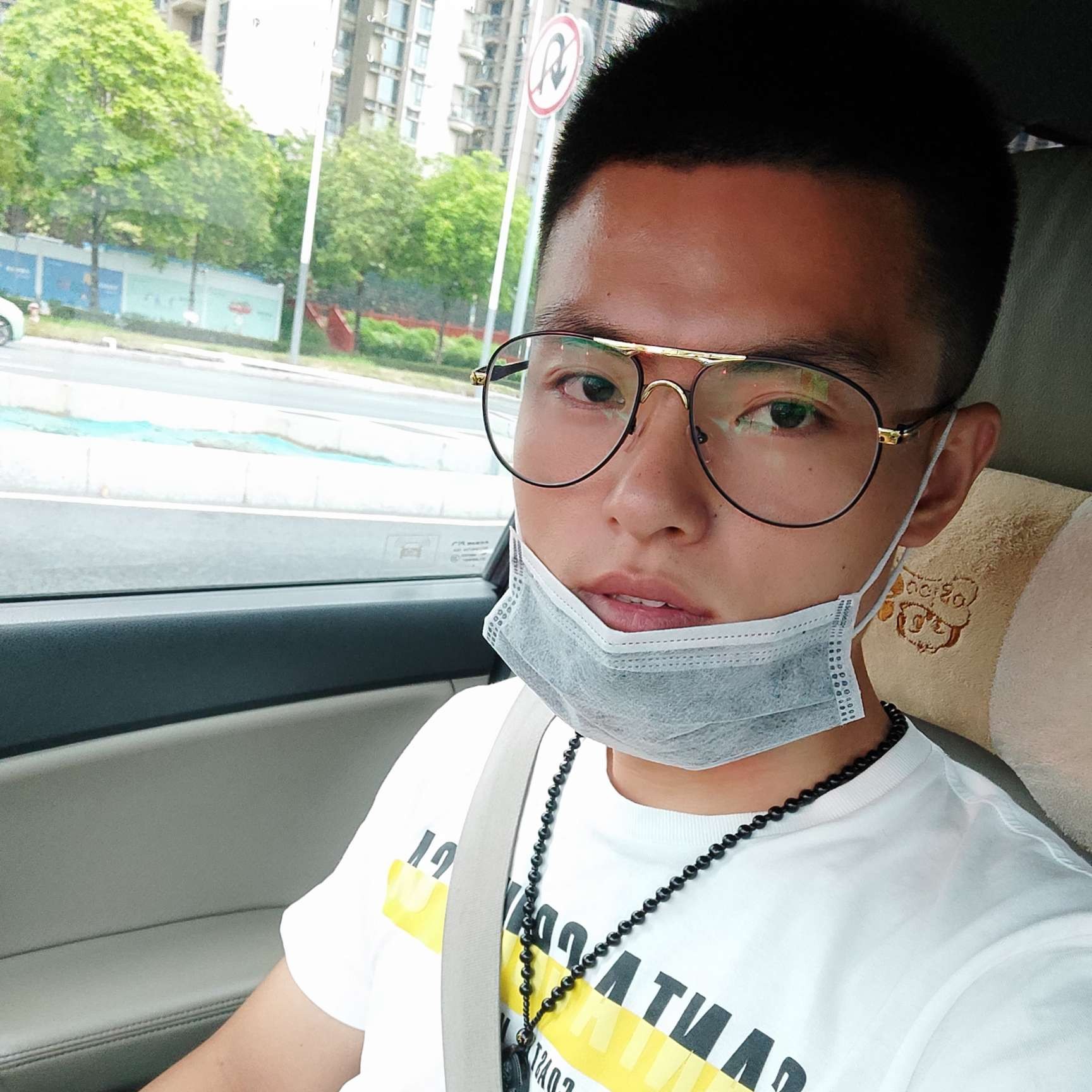 秋月浅吻疯狂的照片
