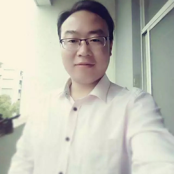 沉默請月亮的照片