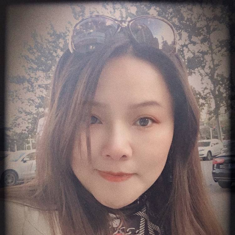 伴月的照片