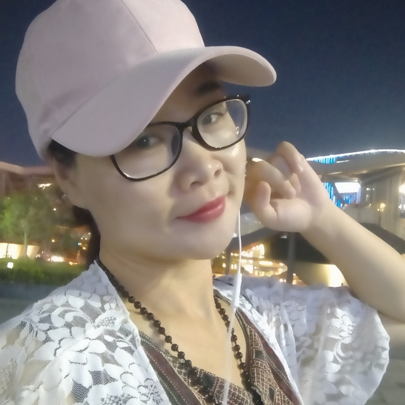 箫玉尔的照片