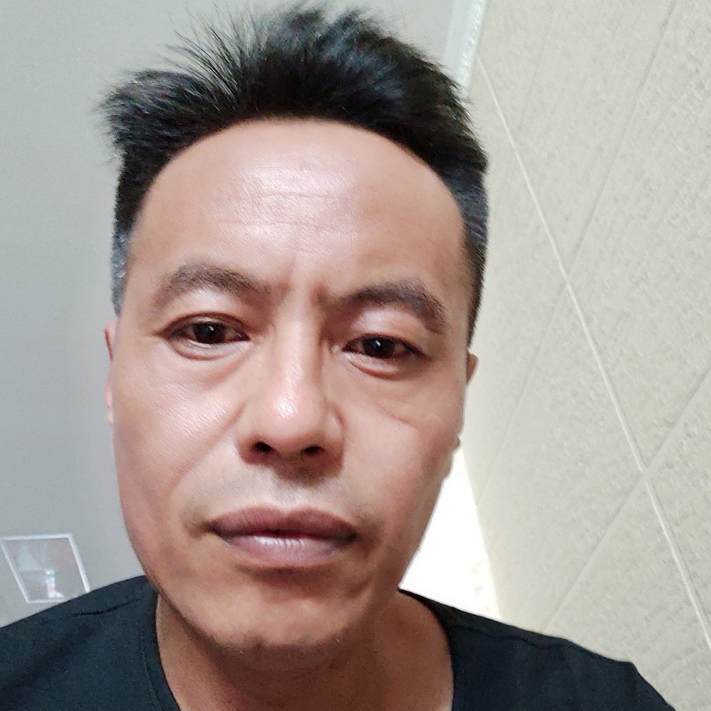 红尘冷酷的照片