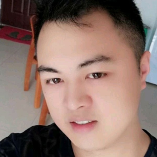 一本大书的照片