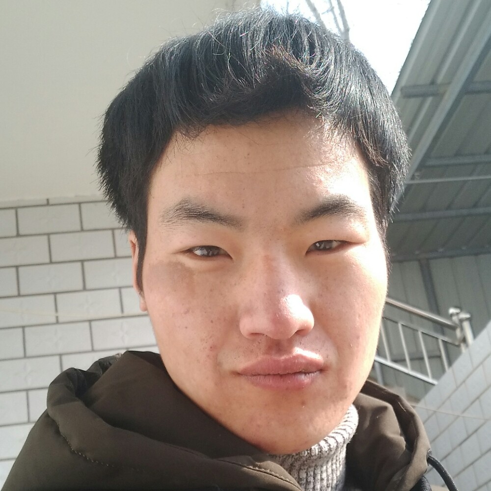魏立柱的照片