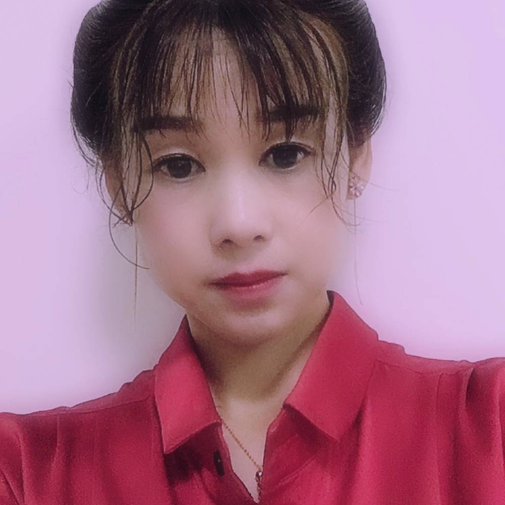 怕孤独拿月光的照片
