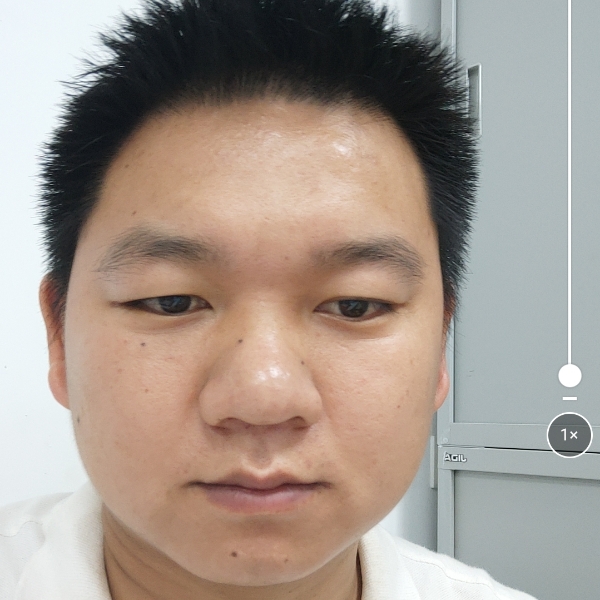 漫步勤恳的照片