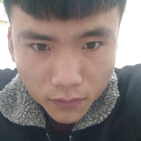 清秀深拥过客的照片