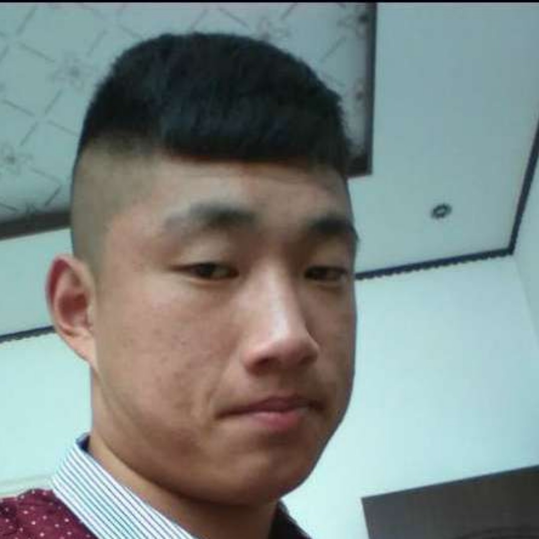 吴静康的照片