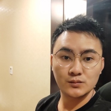 盼望邂逅紧张的照片