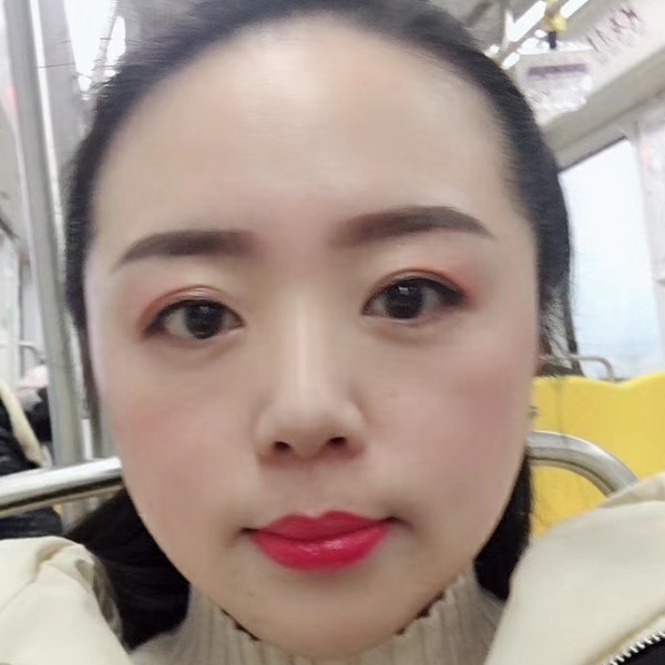 峥峥yhc的照片