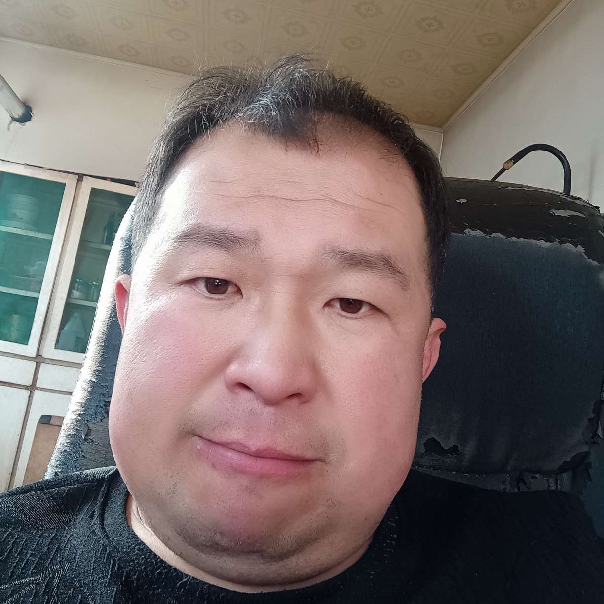 快乐的蟑螂鱼的照片