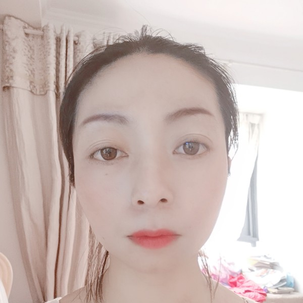 笑靥畅快的照片