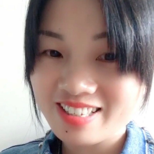 霓裳成就的照片