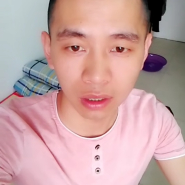 风萧那平淡的照片
