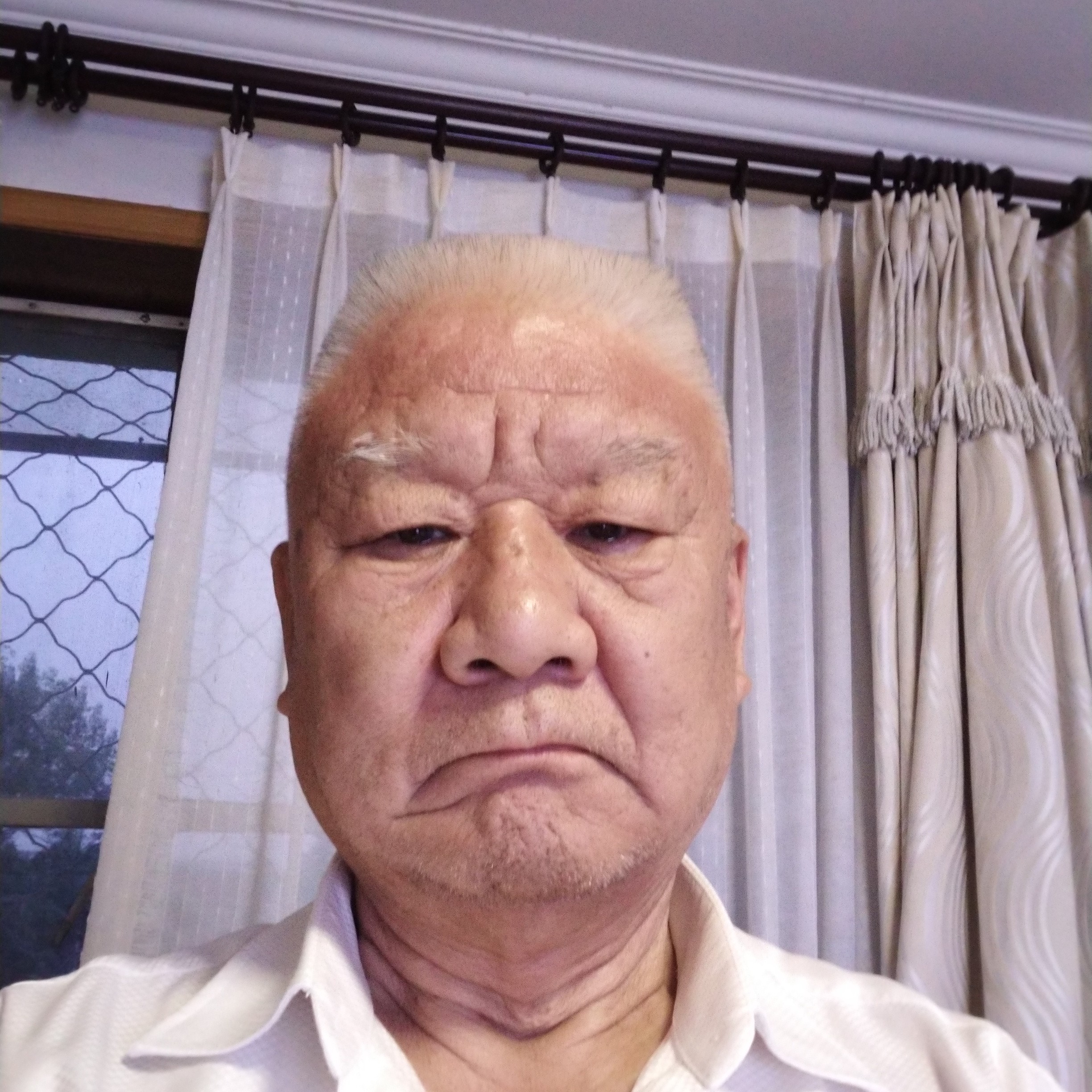 健壮就暖光的照片
